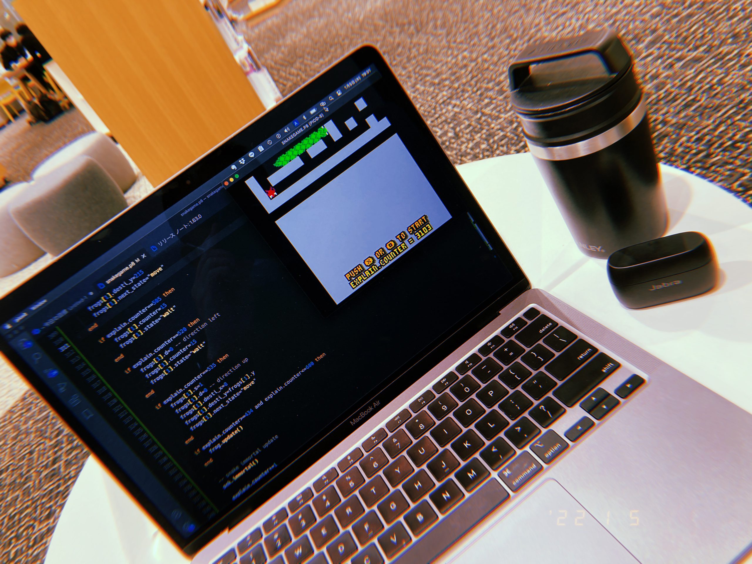 図書館にて開発作業